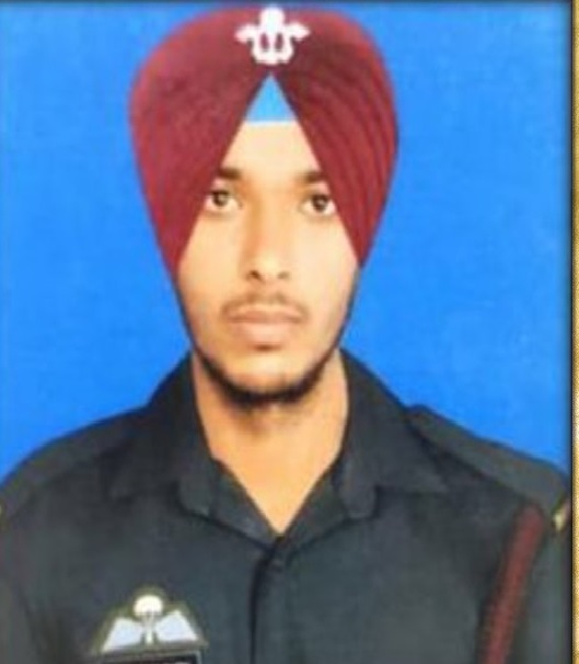 Paratrooper Karamjeet Singh — The Parachute Regiment (23 Para)